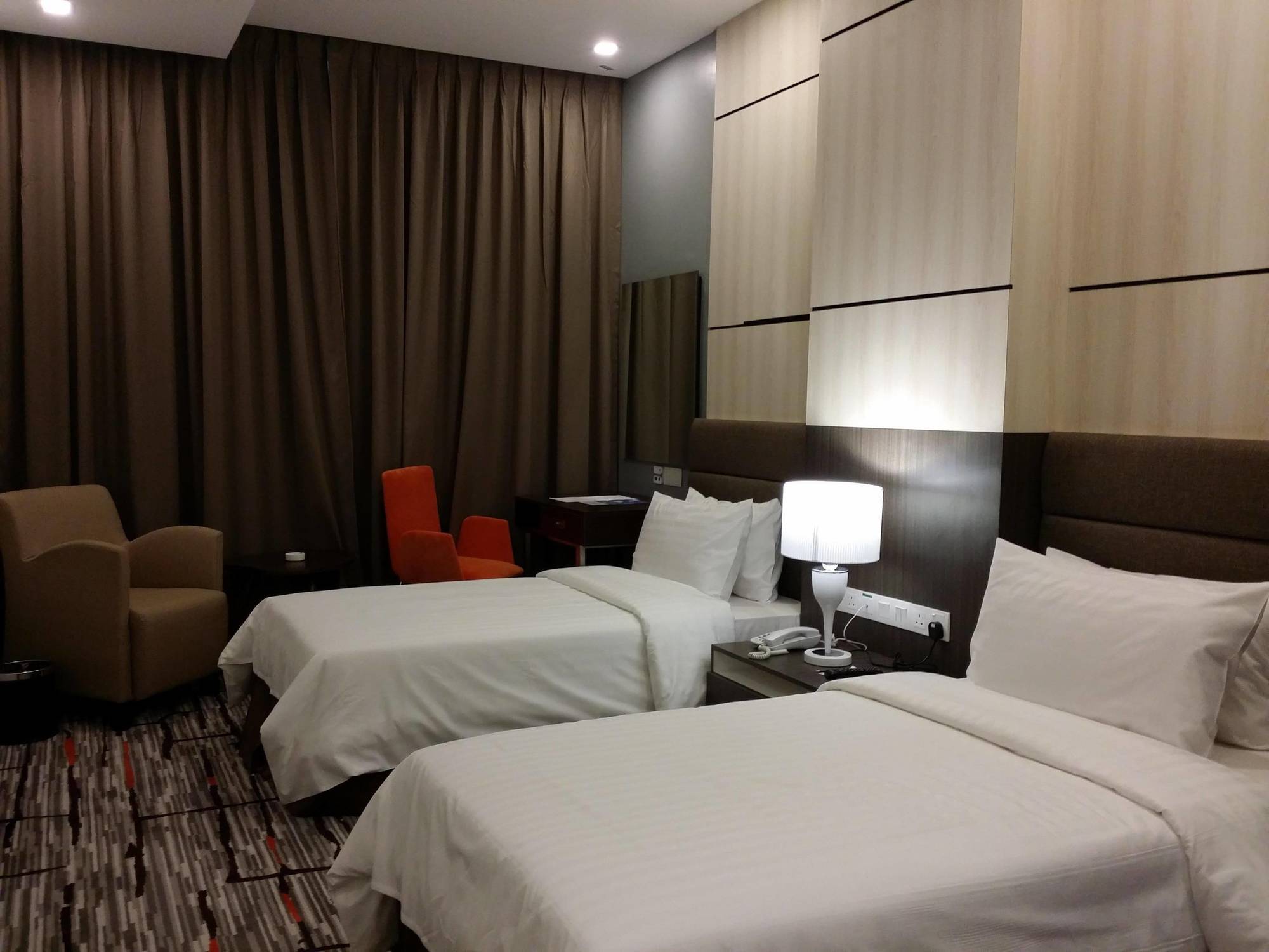 Promenade Hotel Bintulu Extérieur photo